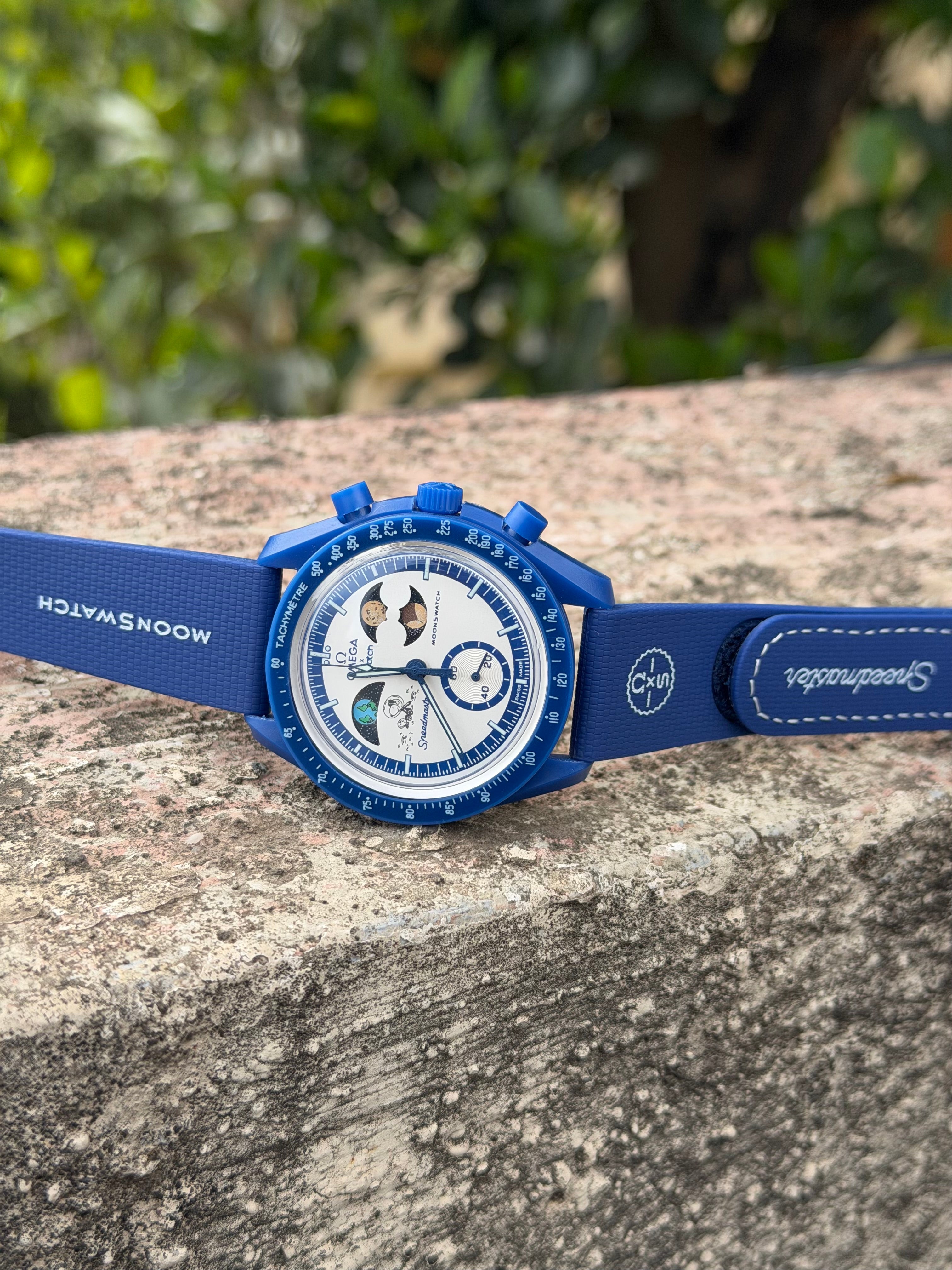OMGA x SWATH MOONSWATCH – A COSMIC COLLABORATION