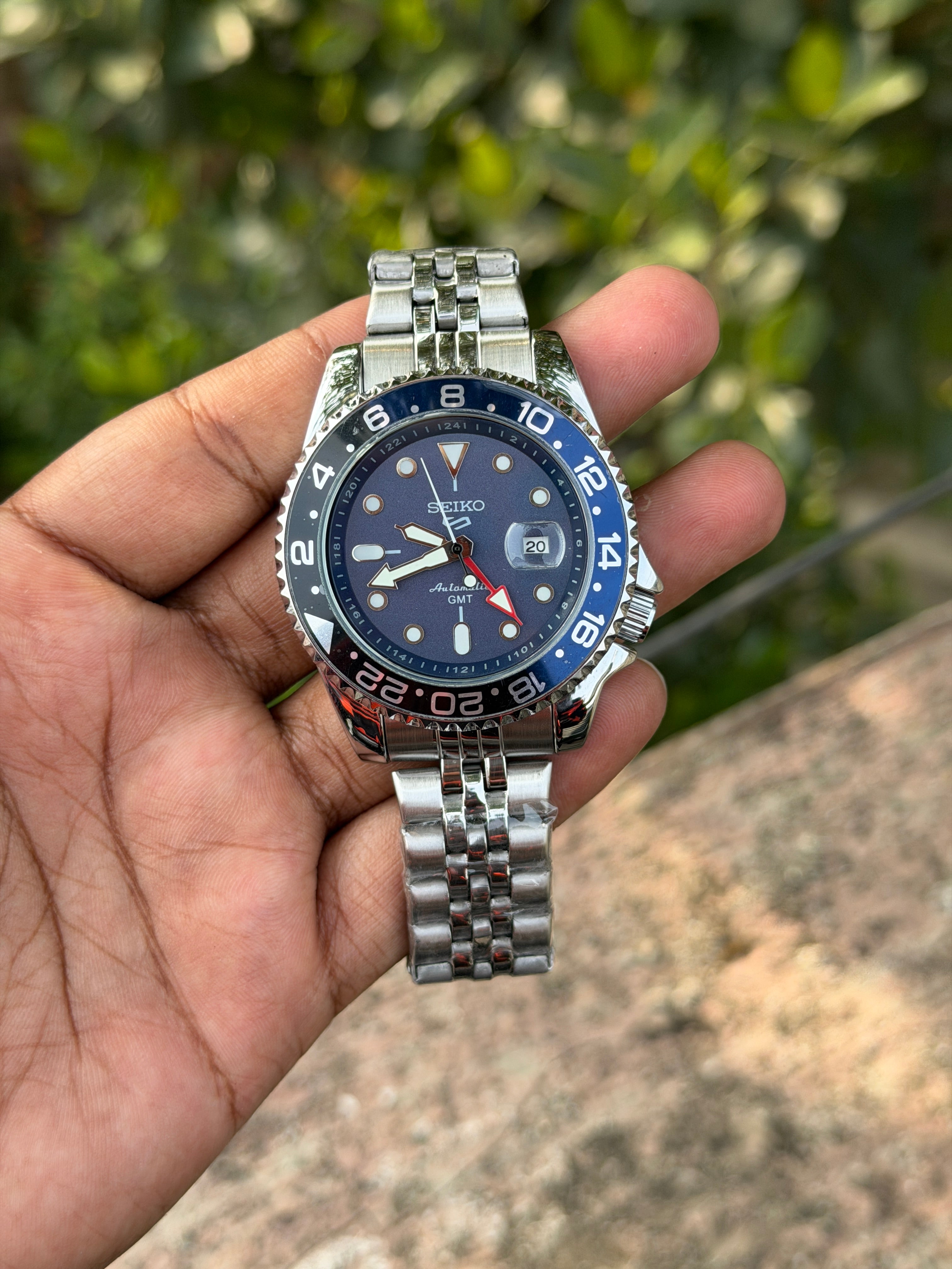 Se.iko 5 Sport SSK035 GMT - Blue Dial - OM SAI TIMEPIECE