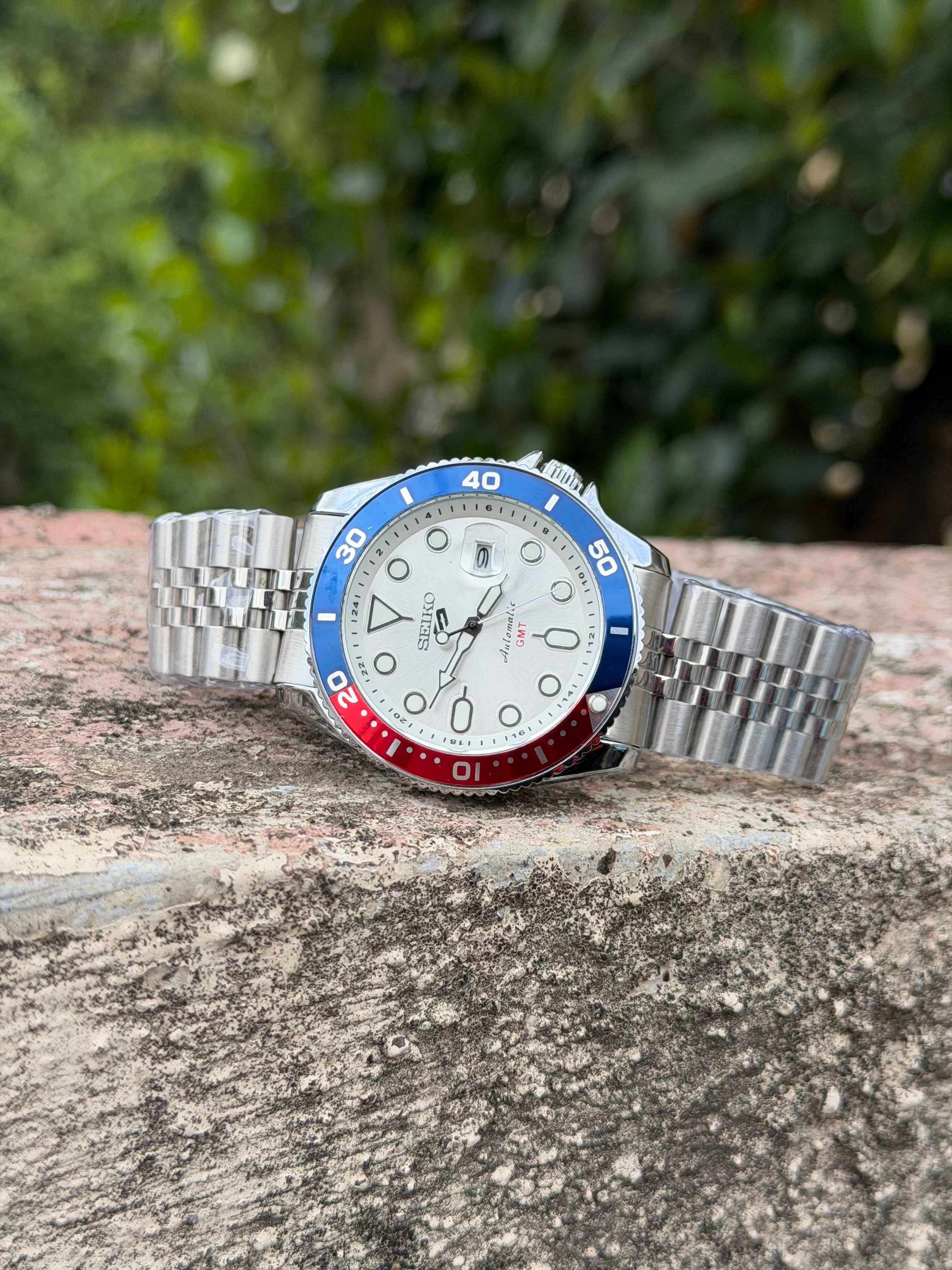 Séik o 5 Sports Automatic GMT "Pepsi" Edition Stainless Steel Men's Watch