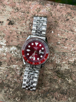 Seik 5 Sunburst Red