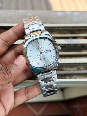 Omegaa Quartz - OM SAI TIMEPIECE