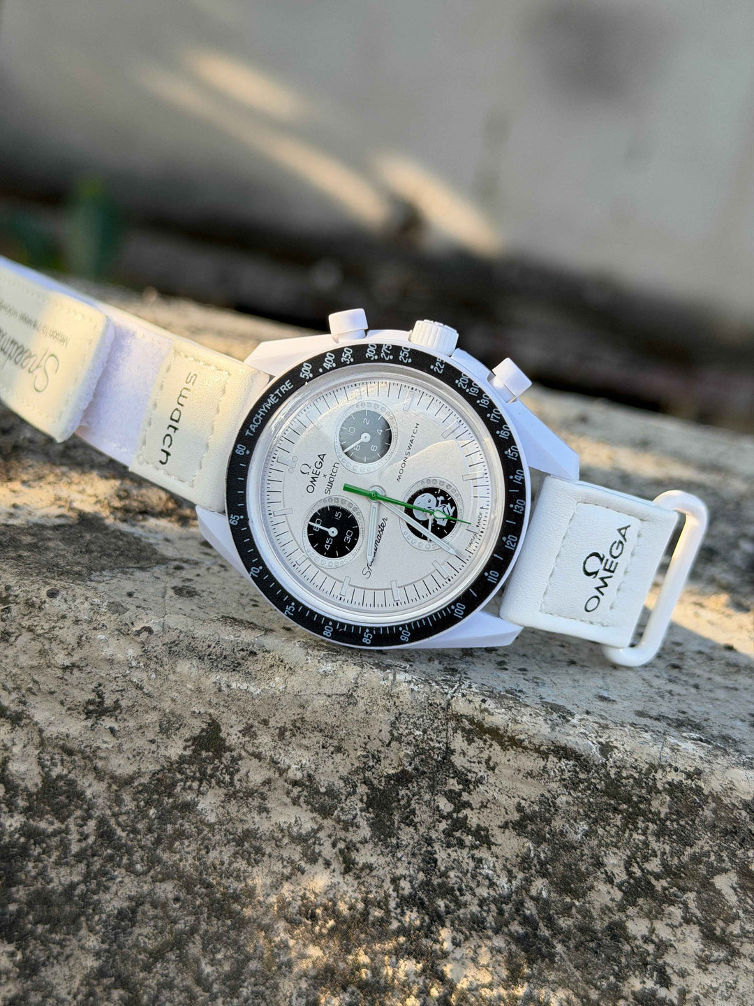 n*a様 Omega Swatch Snoopy Bioceramic SWATCH X OMEGA BIOCERAMIC MOONSWATCH MISSION TO MOONPHASE SNOOPY
