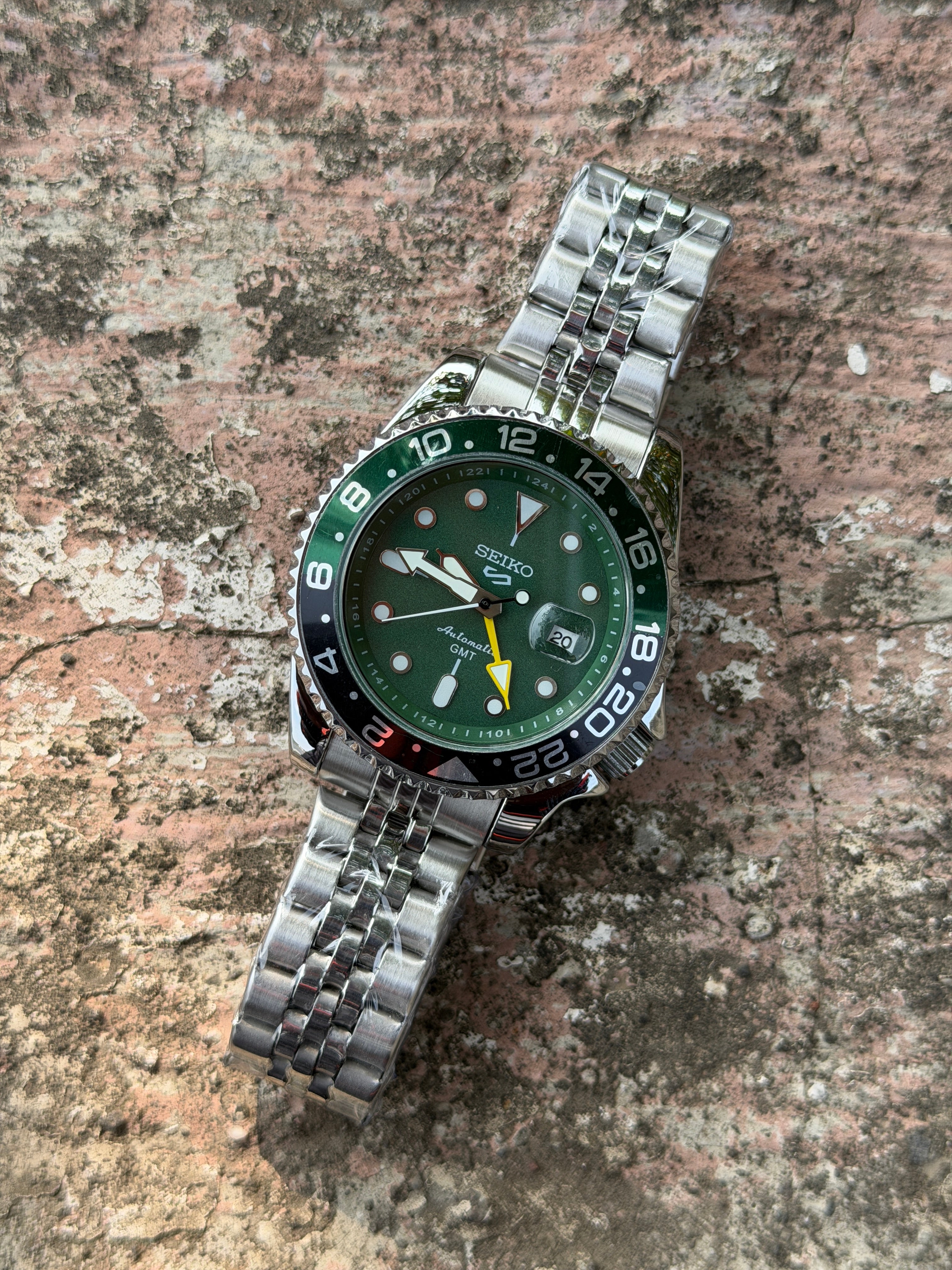 Seiko Sport 5 - GMT Collection Bundle - OM SAI TIMEPIECE