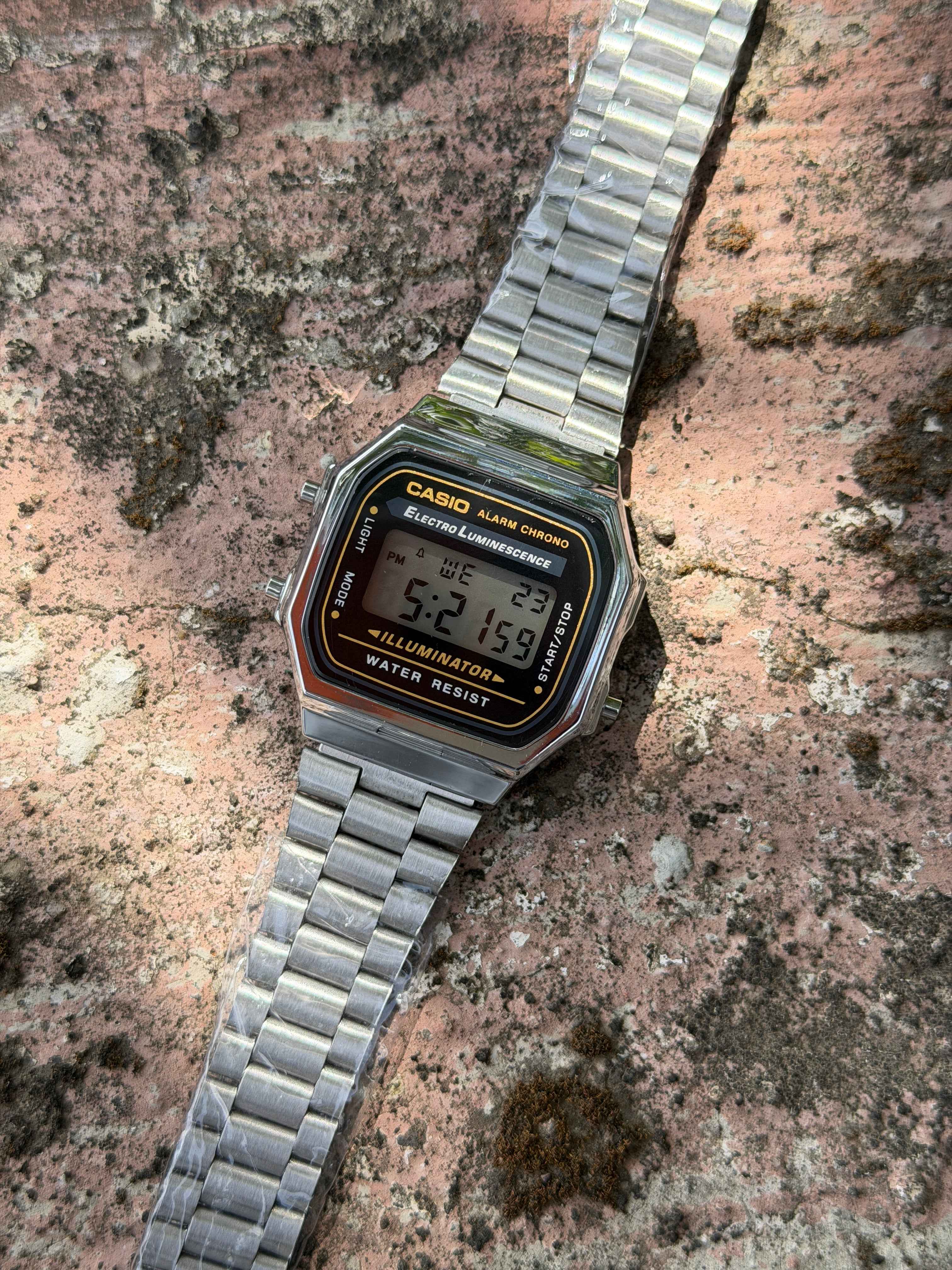 Vintage A168 Unisex - Digital Watch | 1:1 Quality