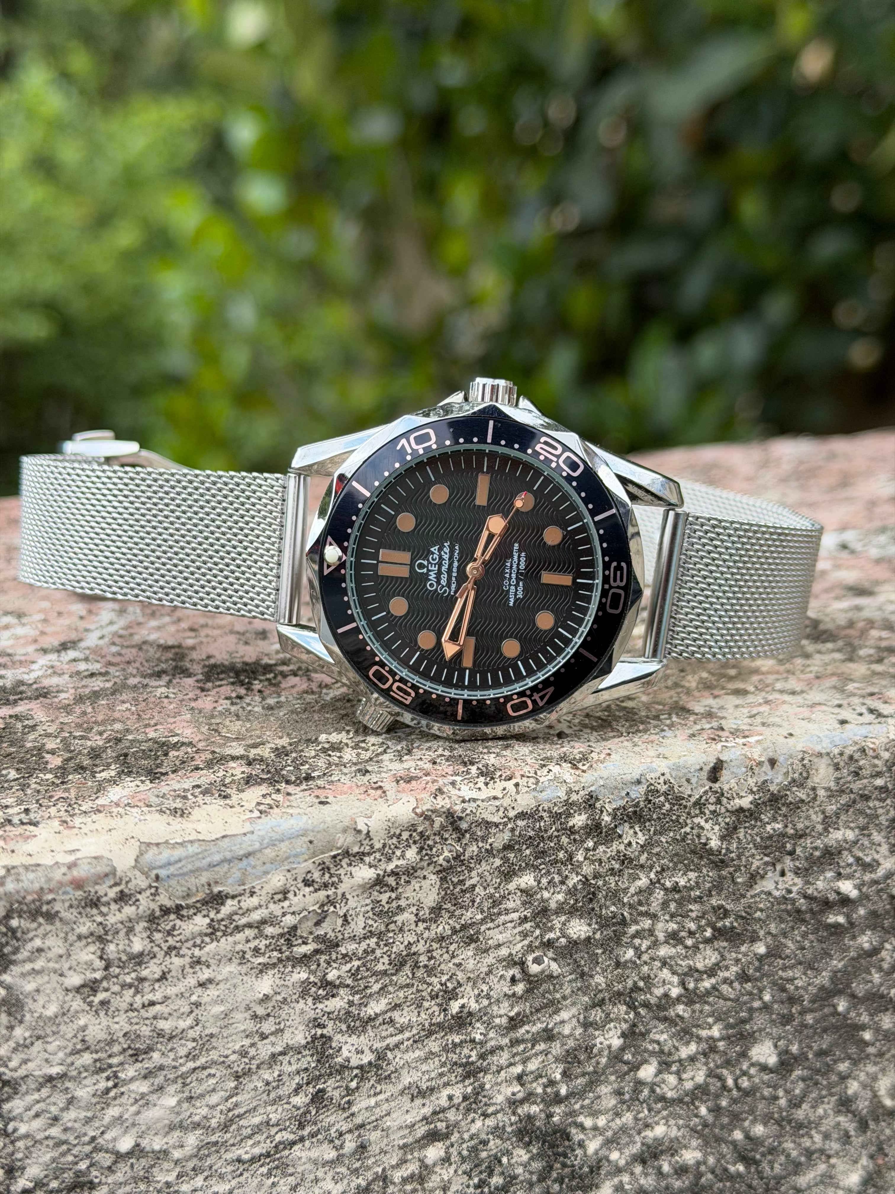 Omga Seamaster Diver Style Black Dial Mesh Strap Quartz Watch – Silver